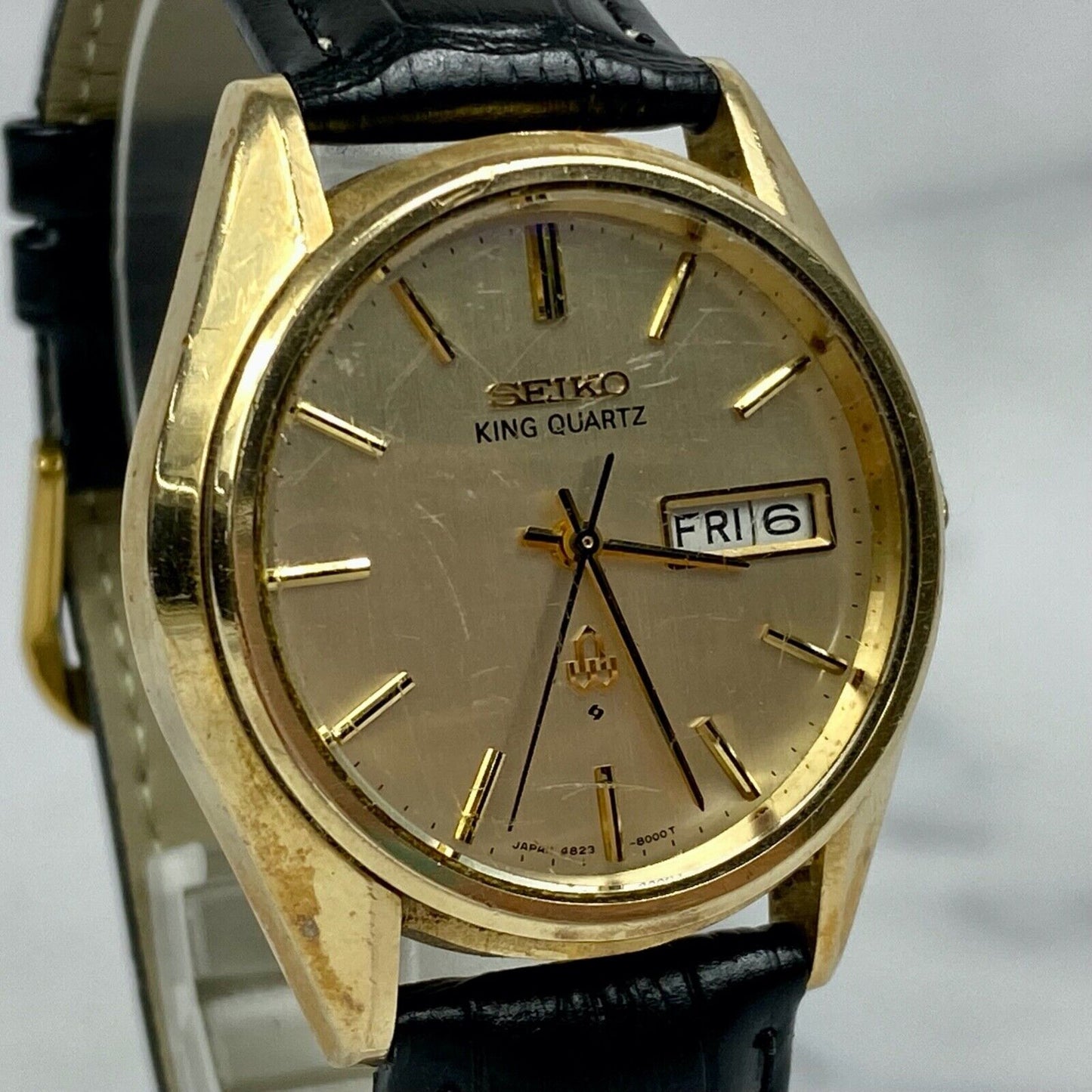 SEIKO KING QUARTZ 4823-8000 Gold Dial Day/Date Mens Watch Vintage Excellent