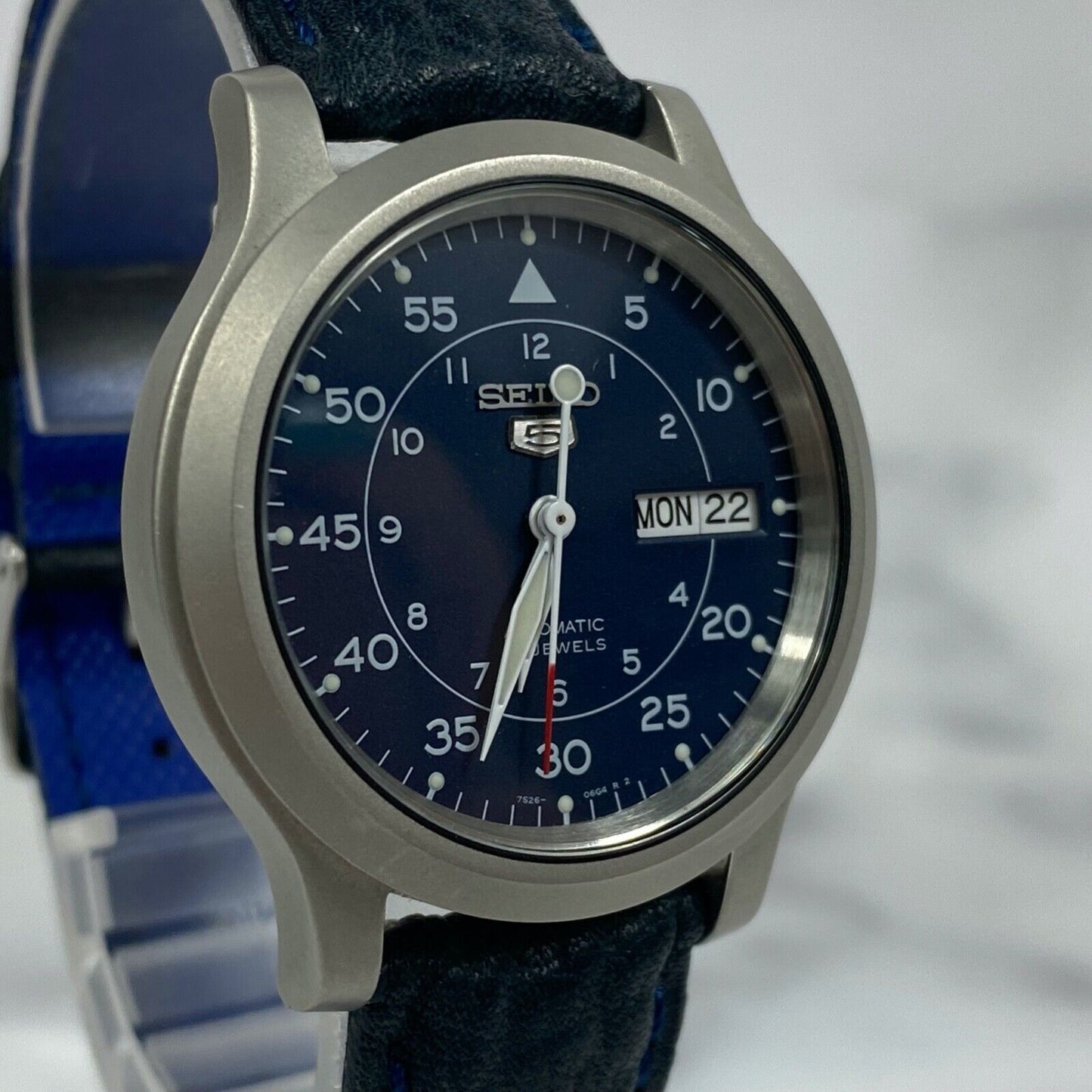SEIKO 5 7S26-02J0 Day/Date 21 Jewels Blue Dial Mens Watch Vintage Excellent