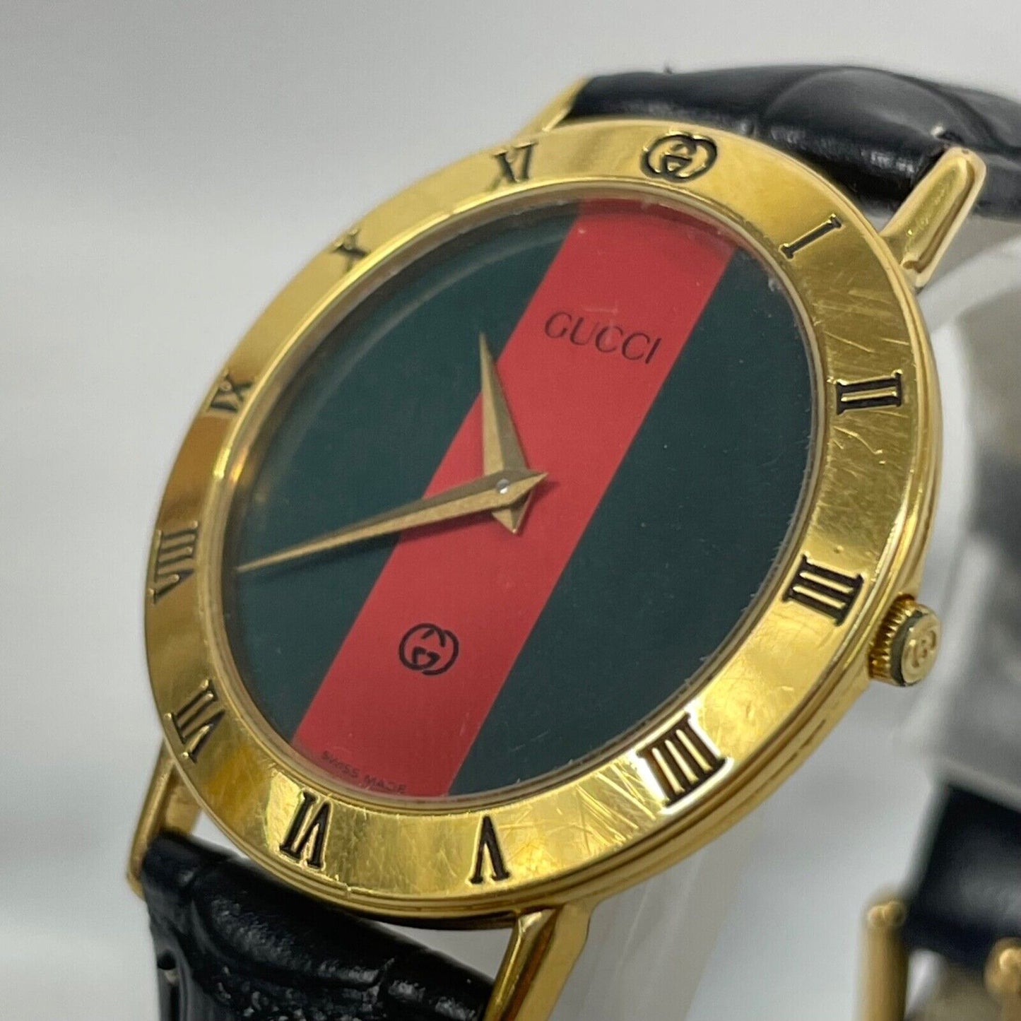 GUCCI 3000M Swiss Red Green Roman Numerals Womens Watch Vintage Excellent