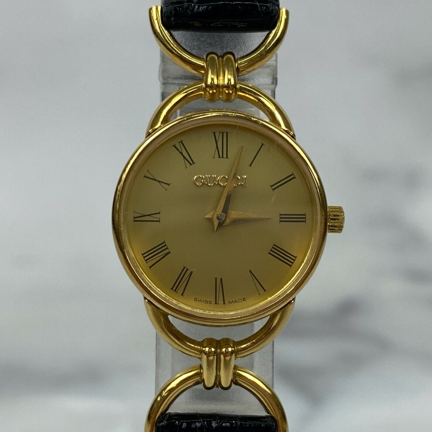 GUCCI 6000.2.L Swiss Gold Dial Roman Numerals Womens Watch Vintage Excellent