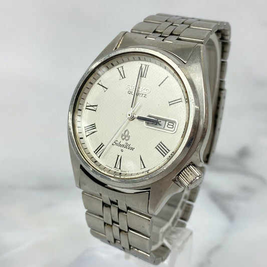 SEIKO Silver Wave 7546-8010 Day/Date Japan Quartz Mens Watch Vintage Excellent