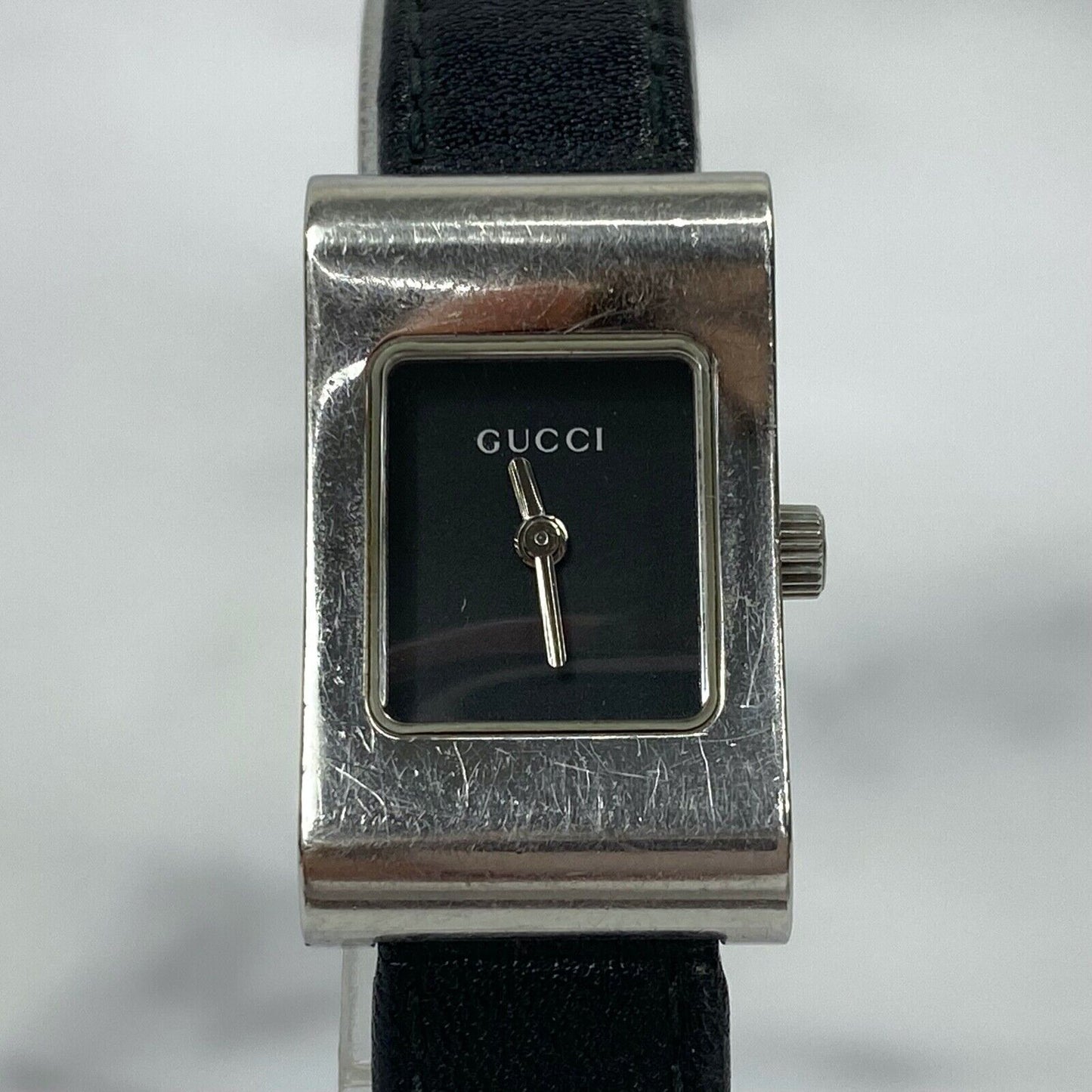 GUCCI 2300L Swiss Black Analog Rectangle Quartz Womens Watch Vintage Excellent