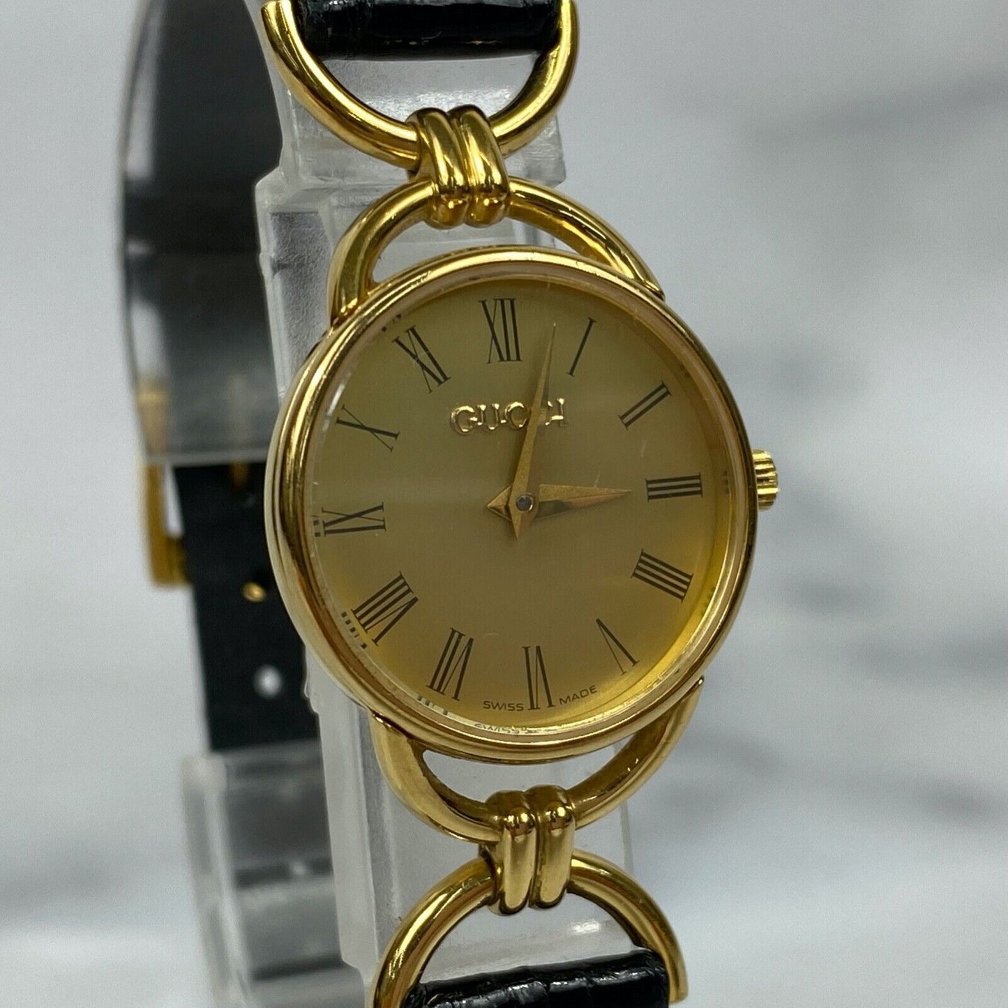 GUCCI 6000.2.L Swiss Gold Dial Roman Numerals Womens Watch Vintage Excellent