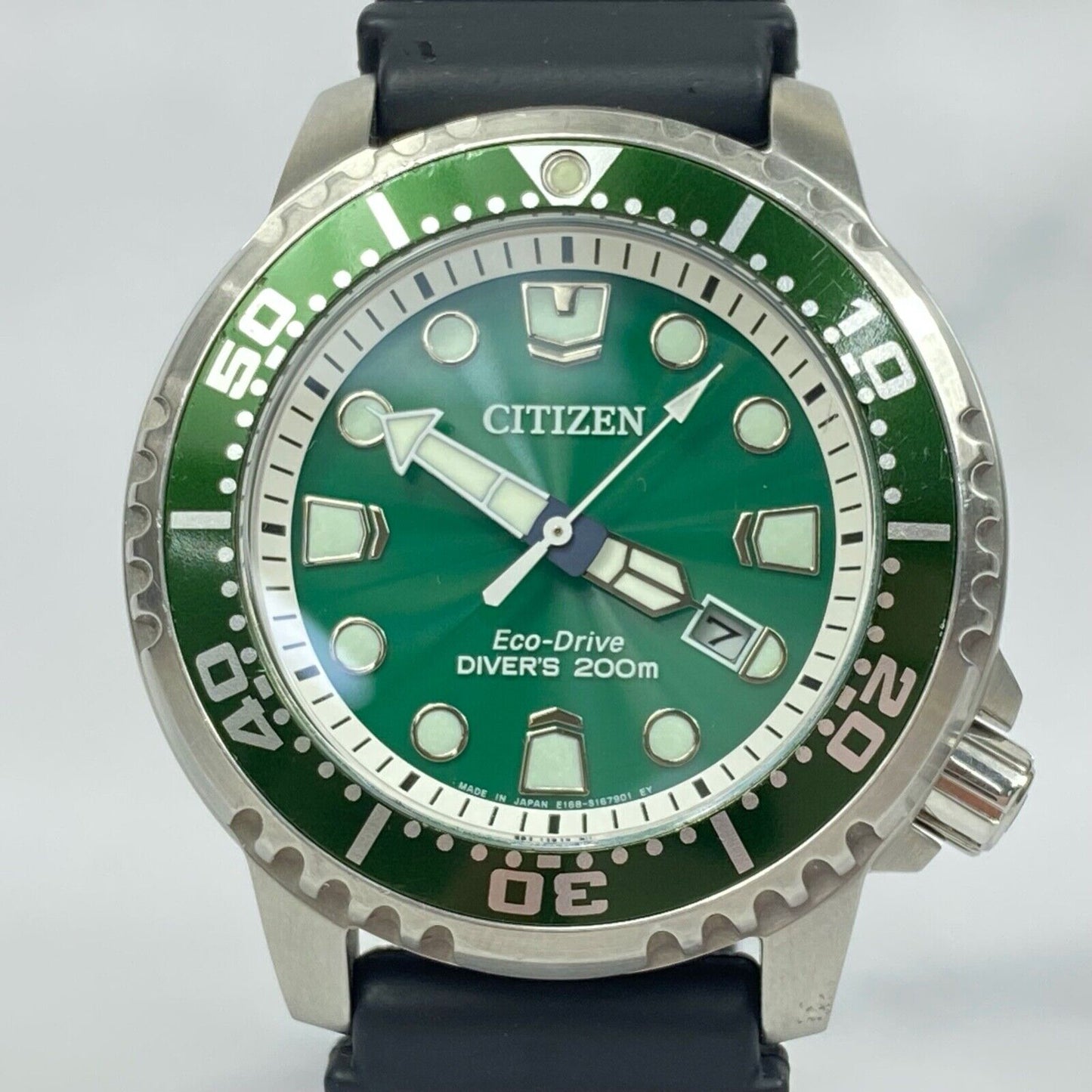 CITIZEN Eco Drive Diver's 200M E168-S122538 Solar Mens Watch Vintage Excellent