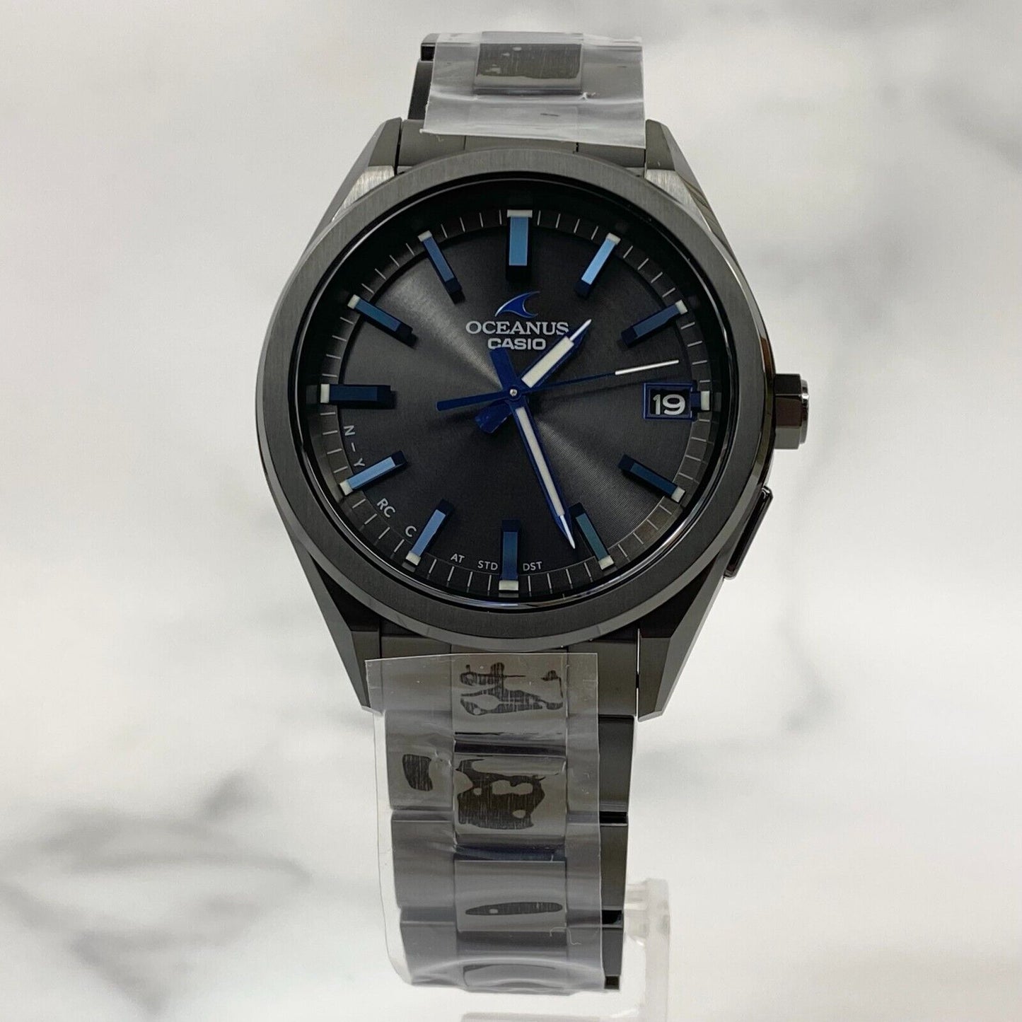 CASIO OCEANUS CLASSIC LINE OCW-T200SB-1AJF Bluetooth Solar Mens Watch New Japan