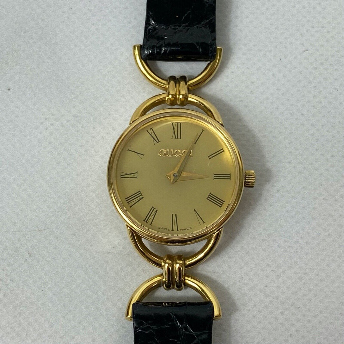 GUCCI 6000.2.L Swiss Gold Dial Roman Numerals Womens Watch Vintage Excellent