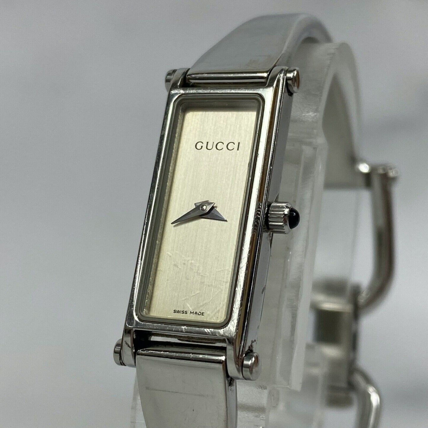 GUCCI 1500L Quartz Swiss White Dial Rectangle Womens Watch Vintage Excellent