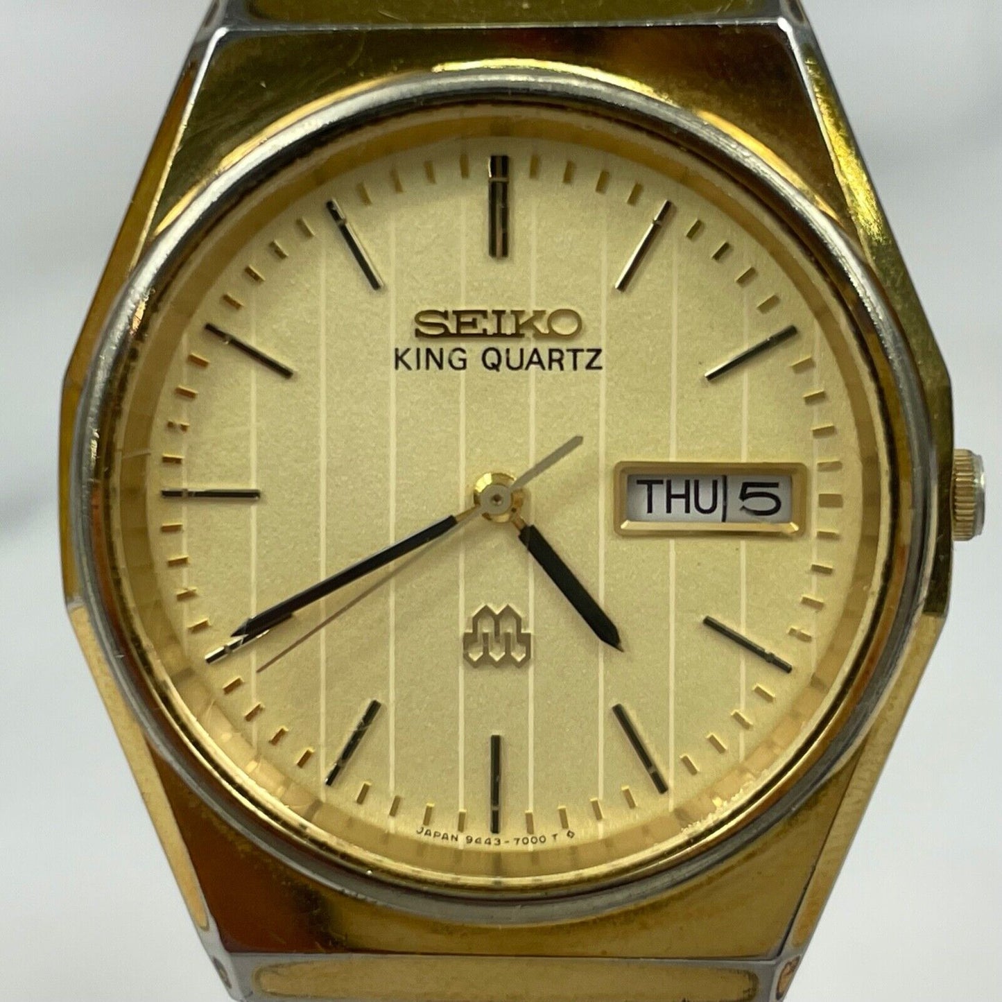 SEIKO KING Quartz 9443-7000 Gold Day/Date Analog Mens Watch Vintage Excellent