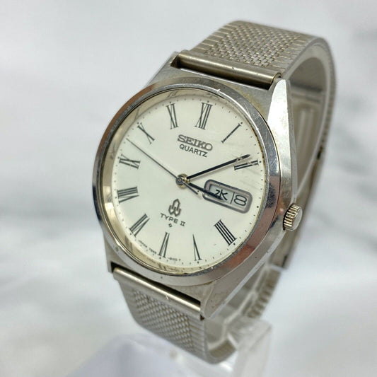 SEIKO 7546-8000 Type Ⅱ Roman Numerals Silver Quartz Mens Watch Vintage Excellent