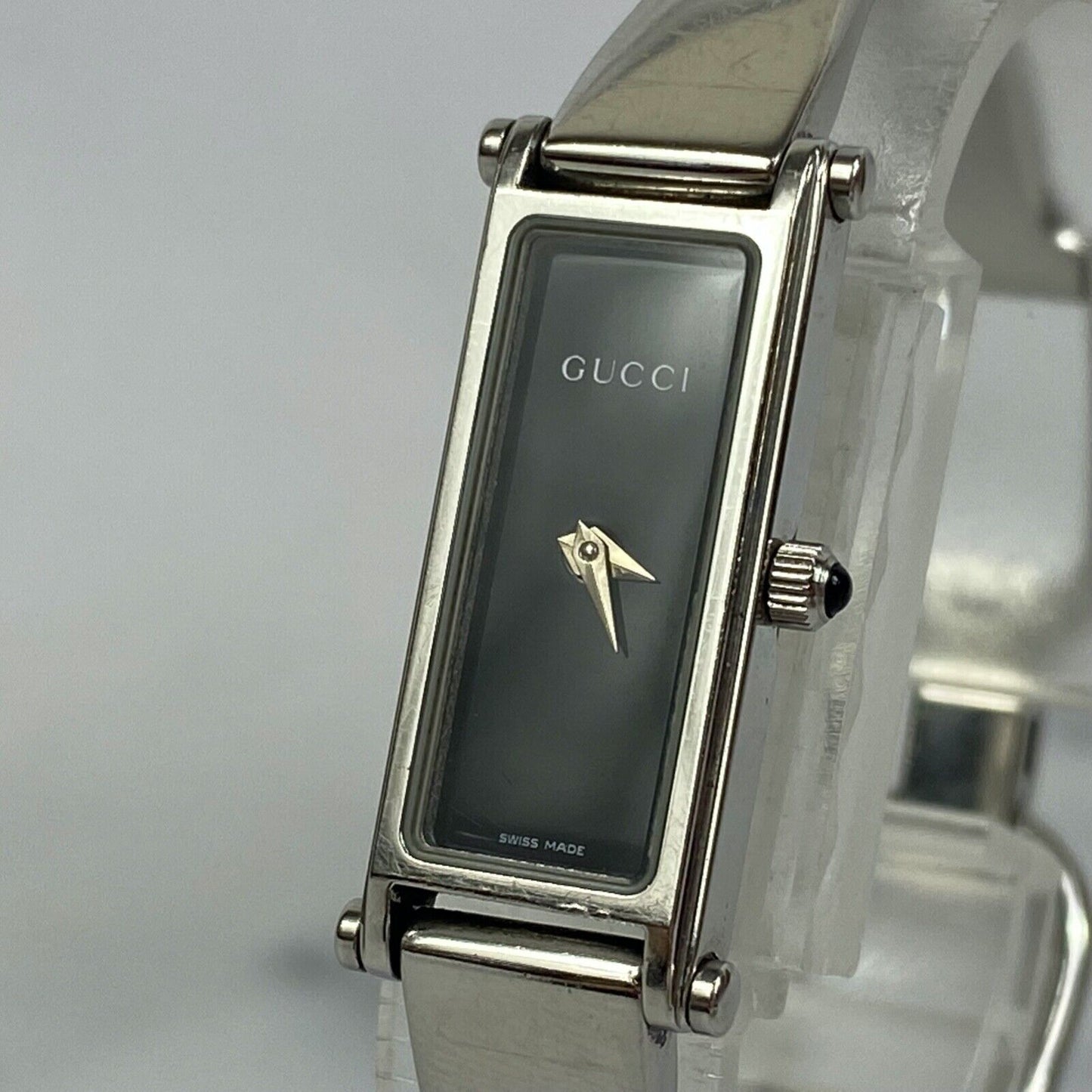 GUCCI 1500L Quartz Swiss Black Dial Rectangle Womens Watch Vintage Excellent