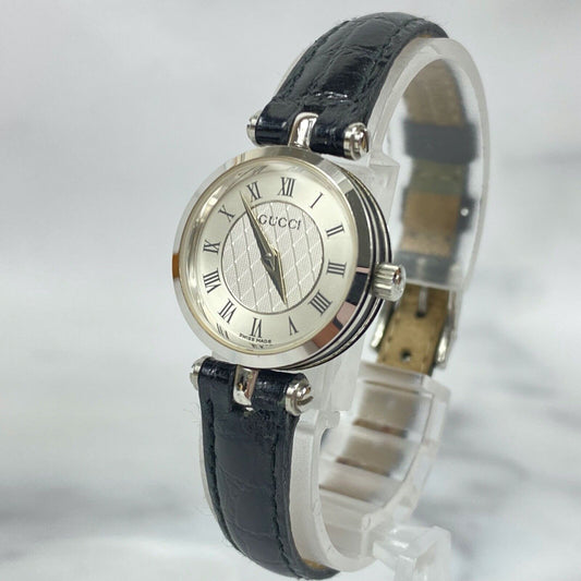 GUCCI 2040L Swiss Roman Numerals Silver Quartz Womens Watch Vintage Excellent